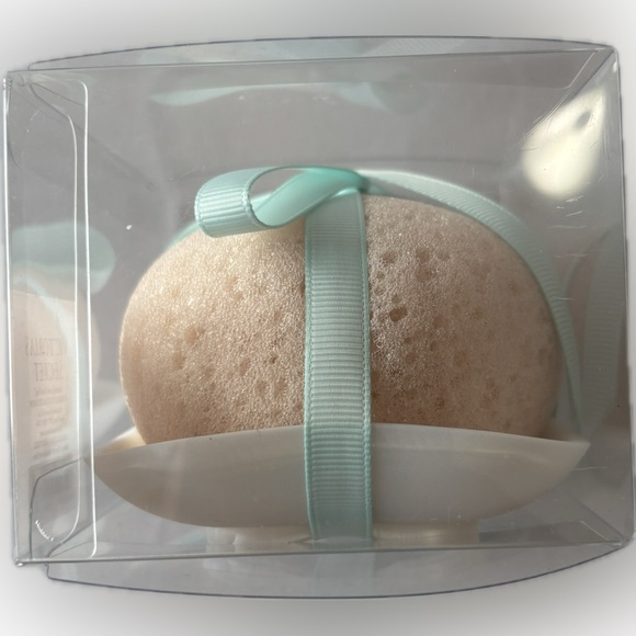 Victoria's Secret Sponge and Soap Tray - Picture 6 of 7